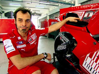 Guareschi svela le novità della Ducati Desmosedici GP10