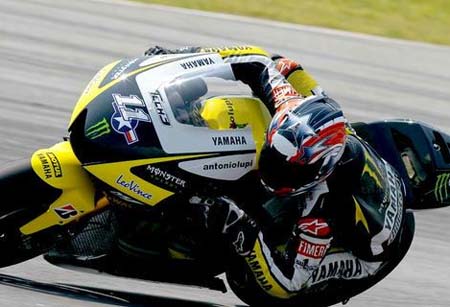 MotoGP, Ben Spies è il debuttante più veloce a Sepang
