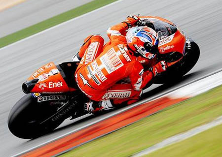 MotoGP, Stoner è ottimista: "Rispetto al 2009 partiamo da una base più solida"