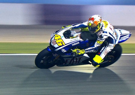 MotoGP: Rossi-Stoner è duello nella prima giornata di test in Qatar