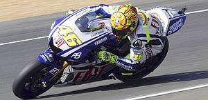 Moto Gp, Le Mans 2010: Rossi conquista la pole in Francia