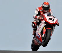 Ducati, Hayden al fianco di Rossi nel 2011:"sono contento di poter correre con un campione come lui, ci divertiremo"