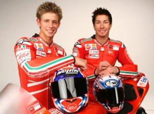 Moto Gp, Hayden accoglie Valentino in Ducati: "Sarò un plus enorme per noi". E Stoner guarda al Gp di Indy