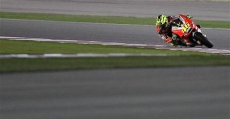 MotoGp, Gp del Qatar: Valentino e Simoncelli soddisfatti della prima sessione