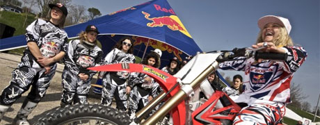 Red Bull Moto Chix, dal 6 all'8 Maggio via alla 2° edizione di motocross femminile