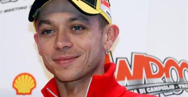 MotoGp, Rossi lo sportivo più pagato in Italia