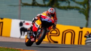 MotoGP, la classifica: duello Stoner - Lorenzo dopo 9 gare