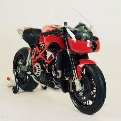 Ducati 999, trasformata in Cafè Racer 