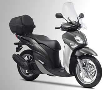 Yamaha, scooter Xenter 150 al prezzo di 2990 Euro 