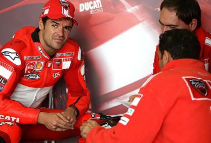 Ducati GP12 test Jerez con Carlos Checa