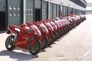 Mercedes rinuncia all'acquisto di Ducati