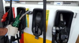 Consumi carburante gennaio-giugno 2012, calo del 9,7%