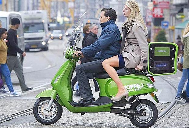 In Olanda i taxi sono scooter elettrici
