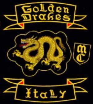Golden Drakes vs Smoking Wheels a Lucca far west su Harley Davidson 