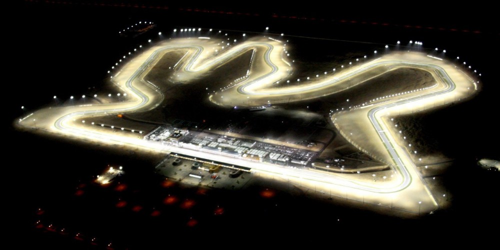 MotoGP, grande novità: in Qatar si correrà anche con la pioggia